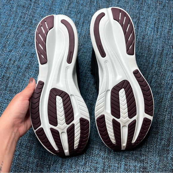 Saucony Ride 15 Runshield Running Shoes in Miles To Go - Picture 8 of 9